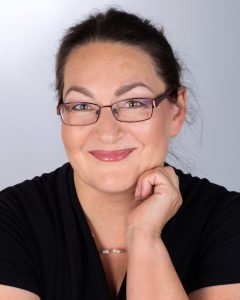 Yasemin Dinekli, Mittelschullehrerin, Präsidentin des Trägervereins des Condorcet-Blogs: Aber der Preis ist eine grosse Befriedigung, weil der Wert unserer Arbeit geschätzt wird.